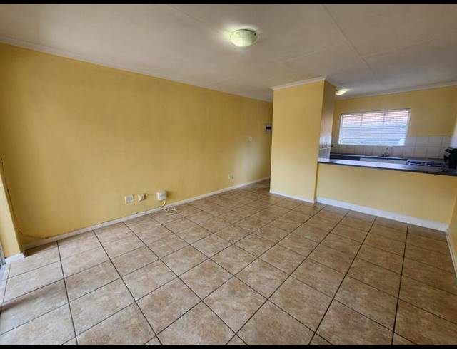 2 BEDROOM TOWNHOUSE FOR SALE IN ALLEN'S NEK